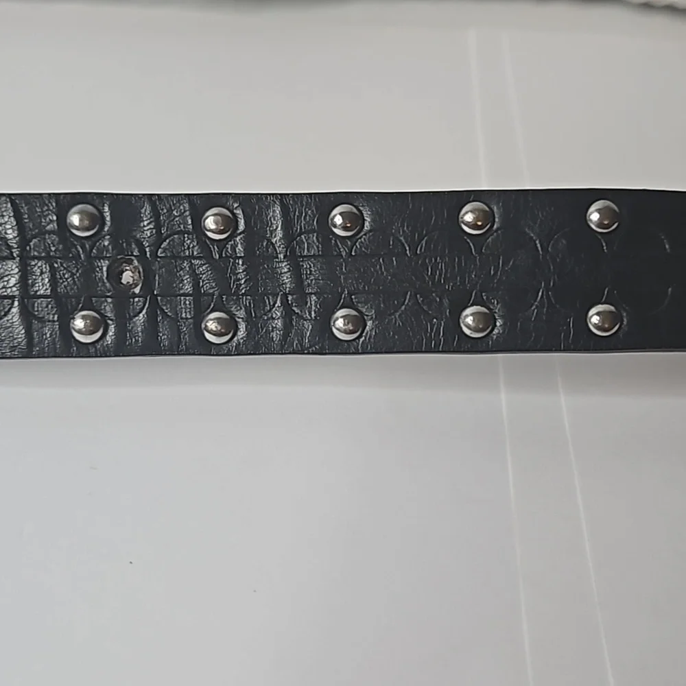 Western  Style Belt Sz XS/S Black with Silver embellishments Pre-owned